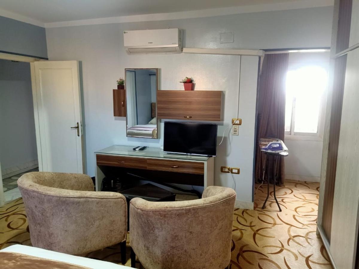 فاكانزا شقة فندقية مفروشة- Vacanze Al Fayyūm Εξωτερικό φωτογραφία