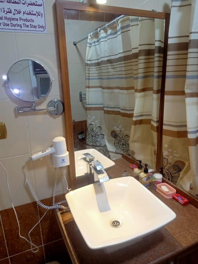 فاكانزا شقة فندقية مفروشة- Vacanze Al Fayyūm Εξωτερικό φωτογραφία